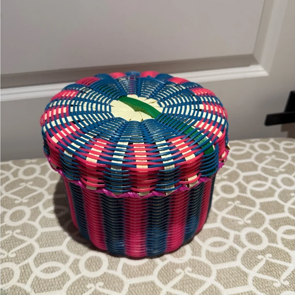 Plastic woven basket round 'catch all' with lid ~ multicolor stripes